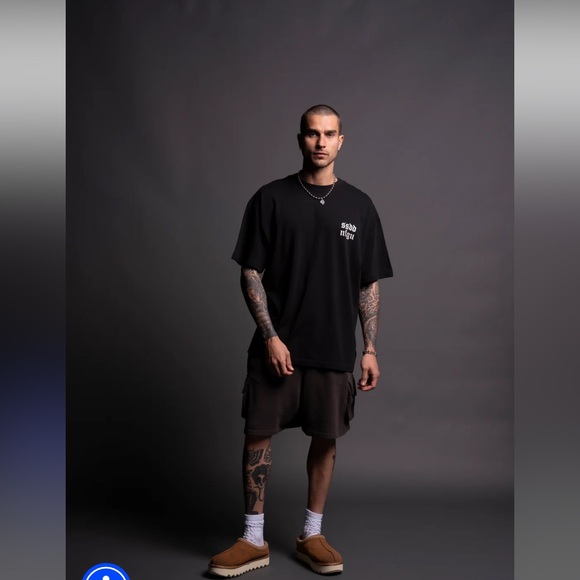 ⭕️Sold Out⭕️ Darc Sport Two Wolves Collection Tee sz large left - Picture 3 of 3